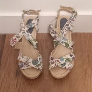 Hush Pupie ladies summer sandals